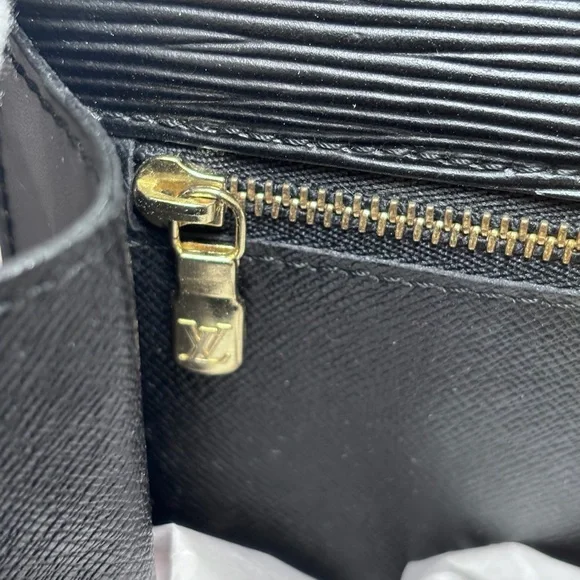Louis Vuitton Black Epi Leather Sellier Dragonne Envelope Clutch Bag Authentic - Picture 15 of 16